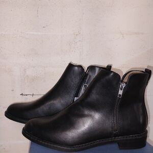 Universal Thread Black Ankle Booties Women's 10